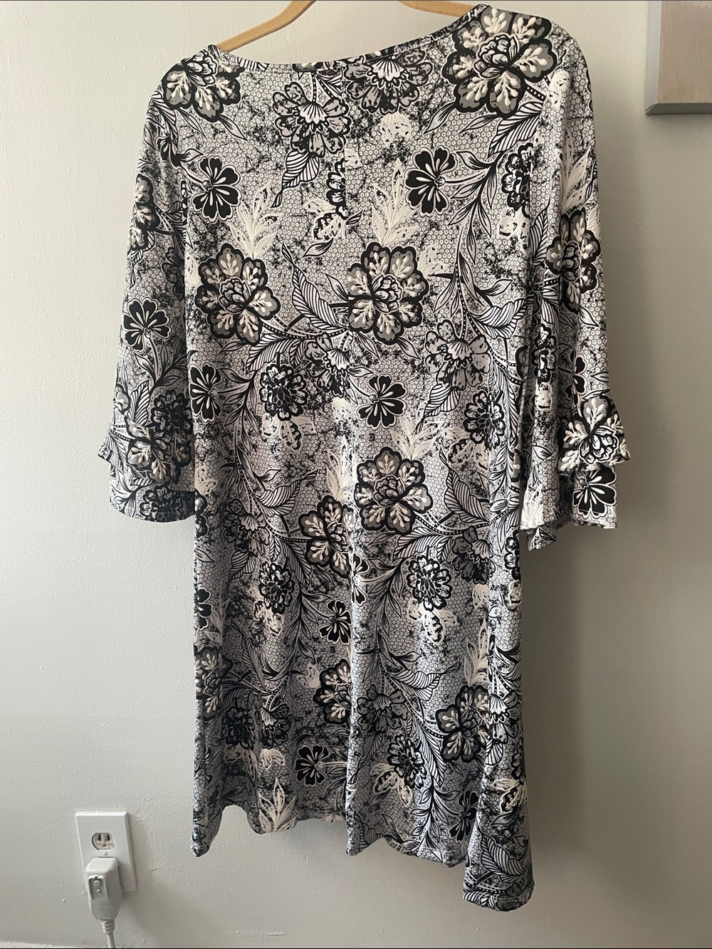Ruby Rd. Black & White Floral Ruffle Sleeve Dress - Picture 2 of 3